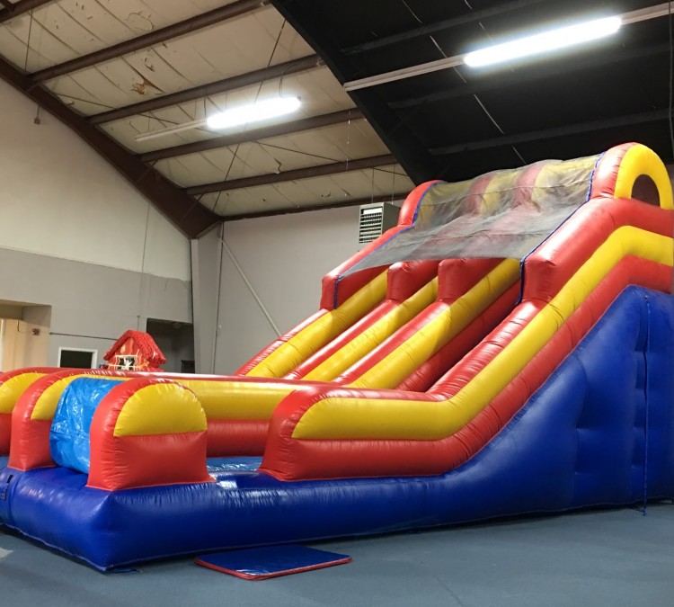 play-day-bounce-trampoline-park-photo